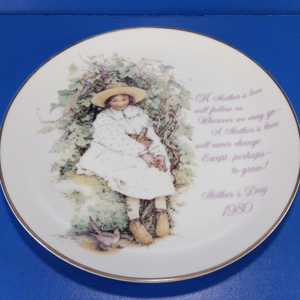 1980 Holly Hobbie Mother's Day Plate American Greetings Cottage Core